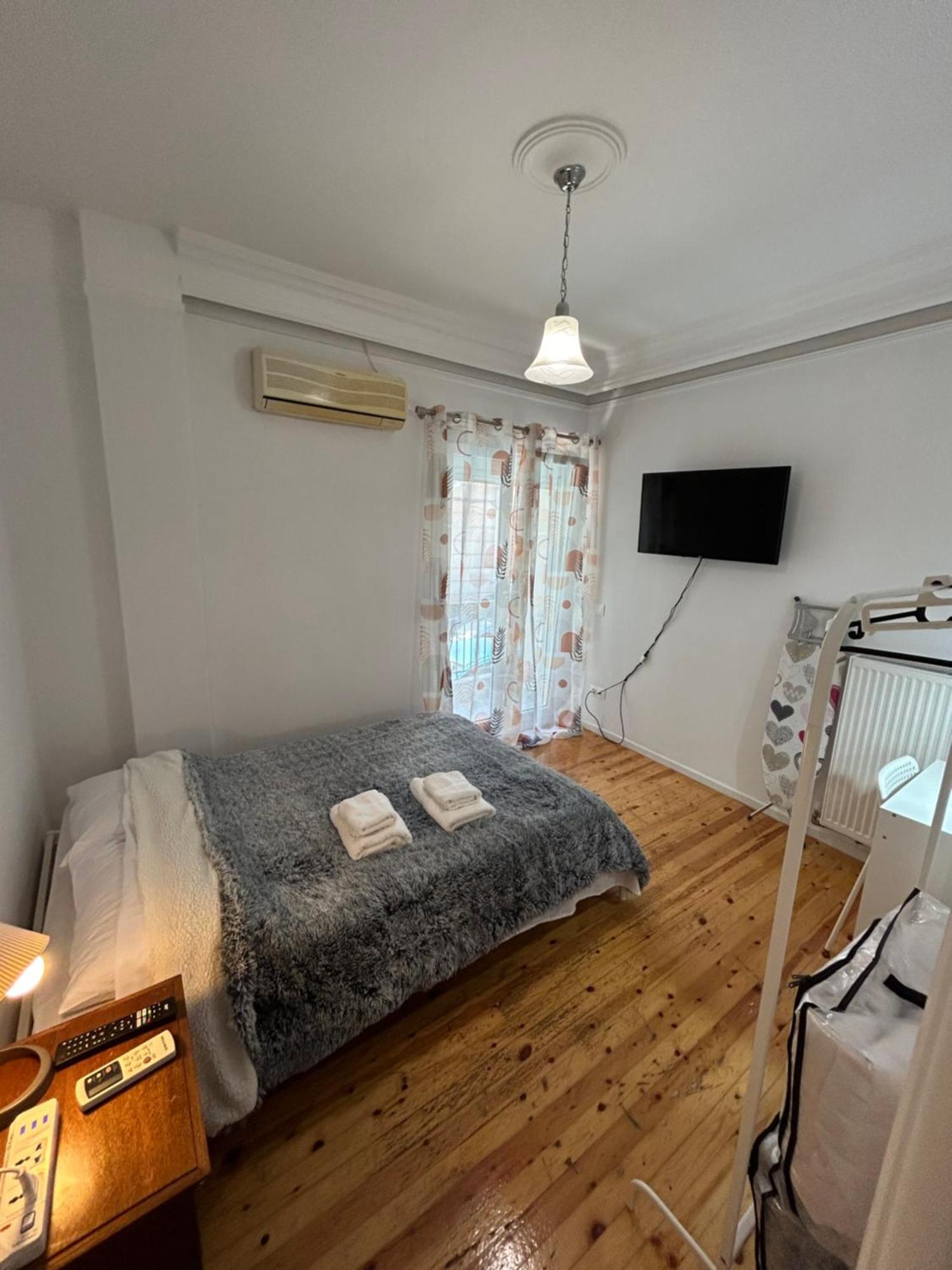 Calm Corner Delfon Apartment Thessaloniki Exterior photo
